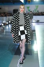 G.V.G.V. 2018年秋冬コレクション - サイケデリックな柄×刺激的な着こなし｜写真27