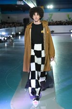 G.V.G.V. 2018年秋冬コレクション - サイケデリックな柄×刺激的な着こなし｜写真33