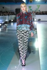 G.V.G.V. 2018年秋冬コレクション - サイケデリックな柄×刺激的な着こなし｜写真56