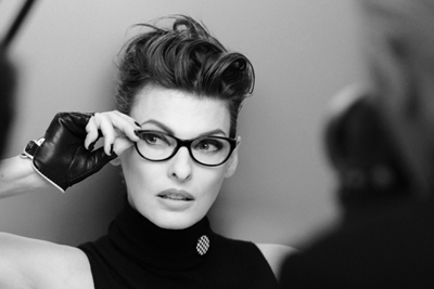 シャネルの2012年春夏アイウェアコレクション - ミューズにリンダ・エヴァンジェリスタを起用