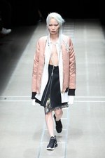 アクオド バイ チャヌ 2018年秋冬コレクション - クラシックに切り込みを入れ、変化を求める｜写真4