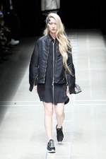 アクオド バイ チャヌ 2018年秋冬コレクション - クラシックに切り込みを入れ、変化を求める｜写真21