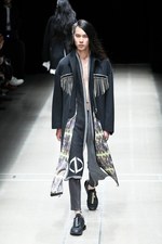 アクオド バイ チャヌ 2018年秋冬コレクション - クラシックに切り込みを入れ、変化を求める｜写真29