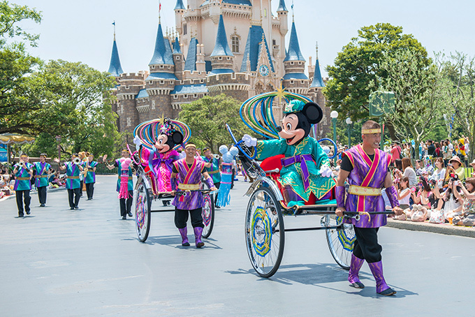 東京ディズニーリゾート「ディズニー七夕デイズ」彦星と織姫のミッキーマウス＆ミニーマウスがパレードに｜写真2