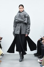 HYKE(ハイク) 2018年秋冬コレクション - ミリタリークロージングに新鮮な解釈を加えて｜写真12