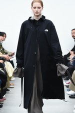 HYKE(ハイク) 2018年秋冬コレクション - ミリタリークロージングに新鮮な解釈を加えて｜写真26