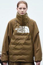 HYKE(ハイク) 2018年秋冬コレクション - ミリタリークロージングに新鮮な解釈を加えて｜写真41