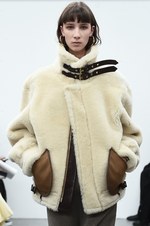 HYKE(ハイク) 2018年秋冬コレクション - ミリタリークロージングに新鮮な解釈を加えて｜写真46