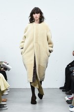 HYKE(ハイク) 2018年秋冬コレクション - ミリタリークロージングに新鮮な解釈を加えて｜写真47