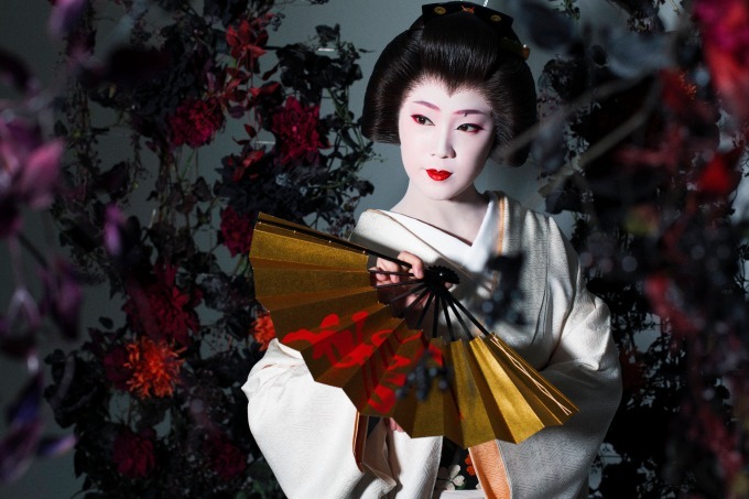 蜷川実花が京都で15名の芸妓・舞妓を撮り下ろし「蜷川実花写真展