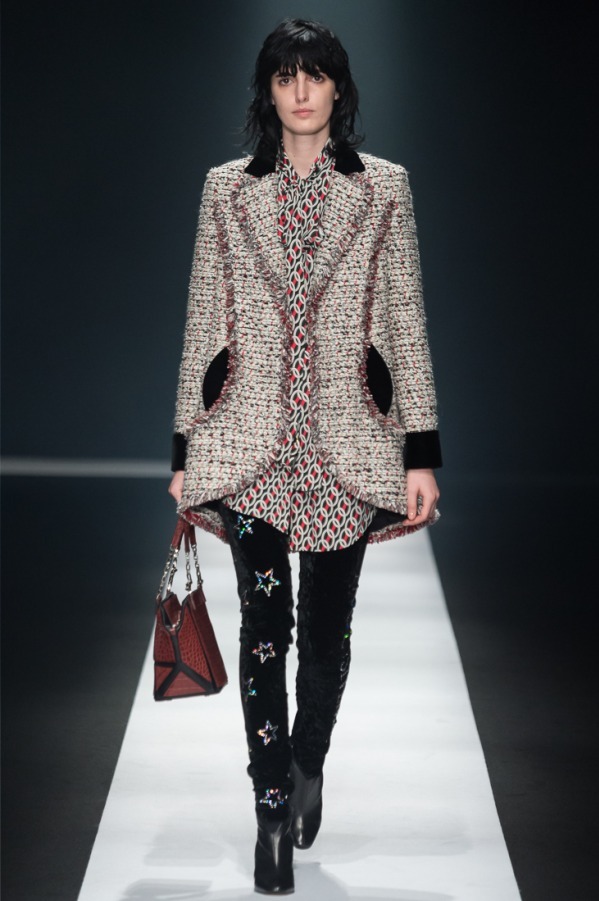 タエ アシダ 2018-19年秋冬<span>コレクション</span> - 写真4