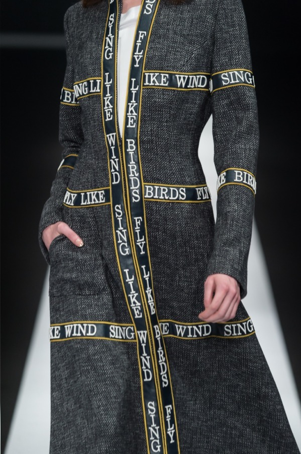 タエ アシダ 2018-19年秋冬<span>コレクション</span> - 写真16