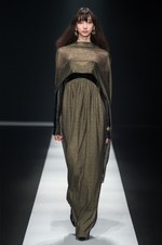 タエ アシダ 2018年秋冬コレクション - ただドレッシーなだけではない、独創的な女性像｜写真74