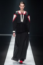 タエ アシダ 2018年秋冬コレクション - ただドレッシーなだけではない、独創的な女性像｜写真16