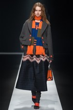 タエ アシダ 2018年秋冬コレクション - ただドレッシーなだけではない、独創的な女性像｜写真34