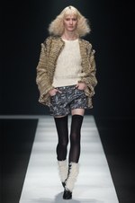 タエ アシダ 2018年秋冬コレクション - ただドレッシーなだけではない、独創的な女性像｜写真40