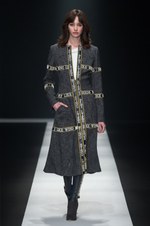 タエ アシダ 2018年秋冬コレクション - ただドレッシーなだけではない、独創的な女性像｜写真44