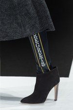 タエ アシダ 2018年秋冬コレクション - ただドレッシーなだけではない、独創的な女性像｜写真46