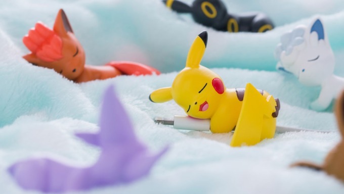 ポケットモンスター すやすや オン ザ ケーブル ピカチュウなど全6種 充電ケーブルを断線から保護 ファッションプレス