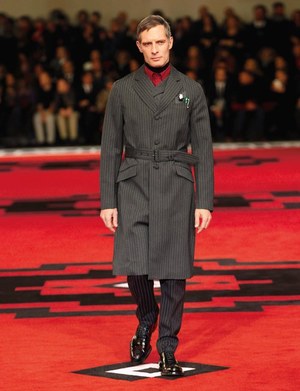プラダ(PRADA) 2012-13年秋冬メンズコレクション - 権力と威厳を込めた新しいスタイル｜写真16