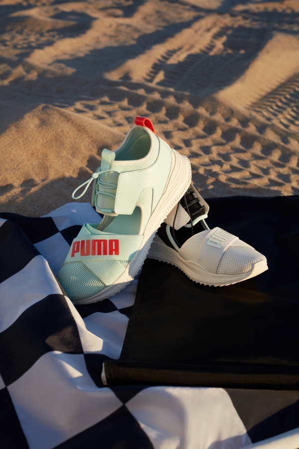 フェンティ プーマ バイ リアーナ新作スニーカー、ドローコード＆メッシュアッパーで夏らしく | 写真