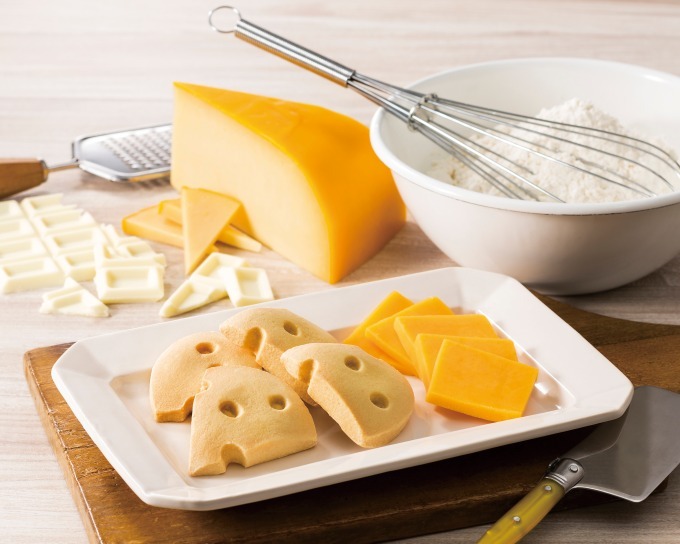 ヨックモックから「焼きチョコチーズ」ほろほろ食感＆じゅわっと広がるチーズのコク | 写真