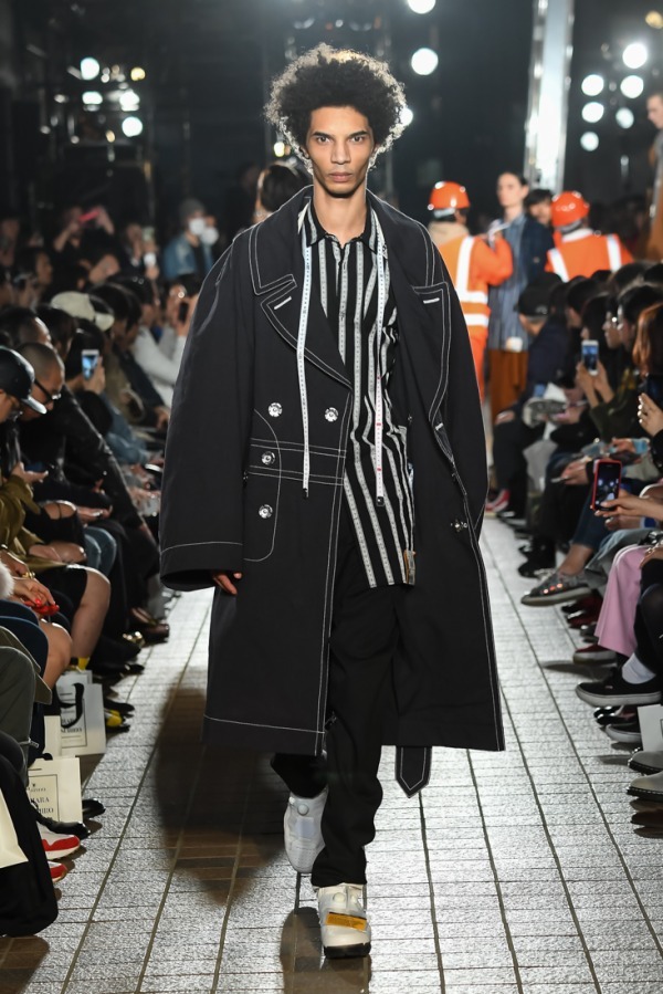 メゾン ミハラヤスヒロ 2018年秋冬コレクション - 20年目、陰で支えた服を表舞台に｜写真58