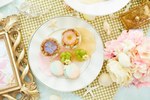 『人魚姫』テーマのアフタヌーンティー、青いスパークリングワインや"真珠貝"モチーフのクッキーなど｜写真3