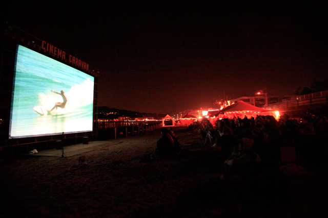 GW期間、逗子のビーチで映画祭開催 - 映画、音楽、アート等様々な企画も