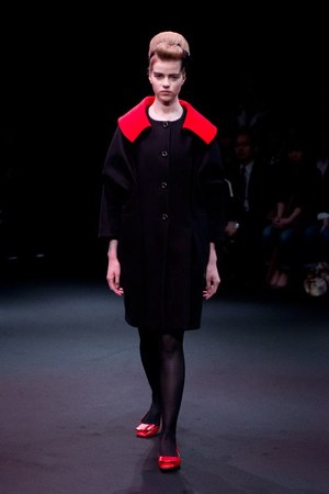 ヒロミチナカノ 2012-13年秋冬コレクション - 遊び心の効いたフレンチクラシック｜写真1