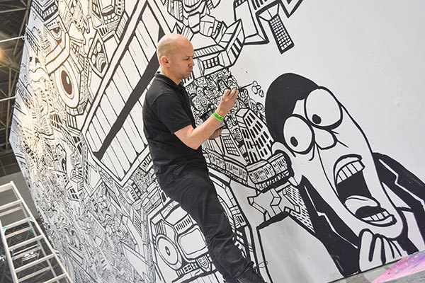 ファッションショー｜「デザインフェスタ」東京ビッグサイトで - 2日で約6万人が来場するアジア最大級クリエーターの祭典