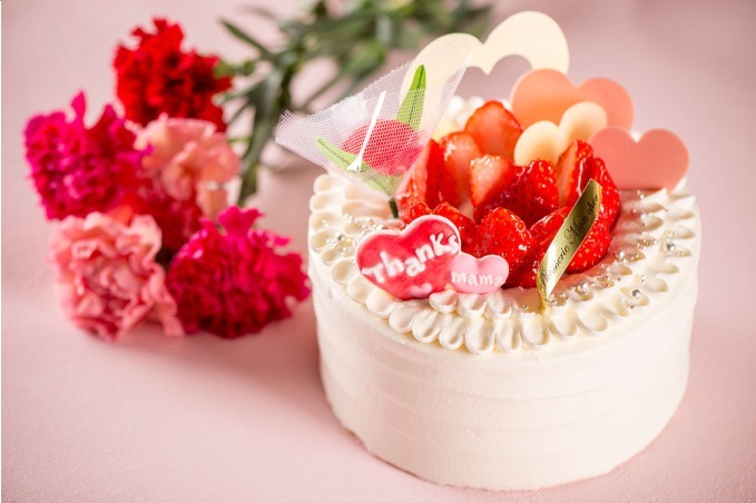 モンシェール"母の日"ケーキ、「堂島ロール」にカーネーションやハートチョコのデコレーション｜写真3