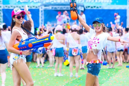 水かけ祭｜日本最大級"水かけ祭り"「ファンファンスプラッシュ2018」お台場で、ずぶ濡れ必須の真剣勝負も