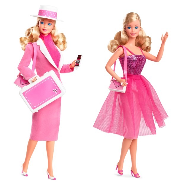 キャリアウーマン”バービーが復刻、ピンクのスーツとパーティードレスを着せ替え - ファッションプレス