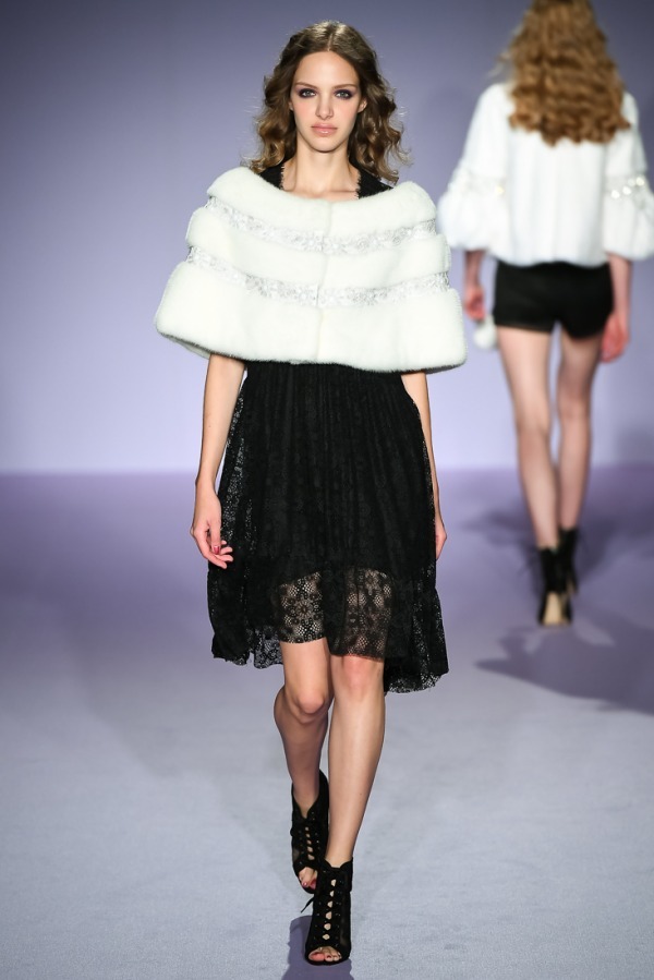 チエ イマイ 2018-19年秋冬<span>コレクション</span> - 写真51