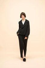 ローブス＆コンフェクションズ 2018年秋冬コレクション - セクシーなスーツを現代女性たちに｜写真4