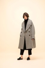 ローブス＆コンフェクションズ 2018年秋冬コレクション - セクシーなスーツを現代女性たちに｜写真21