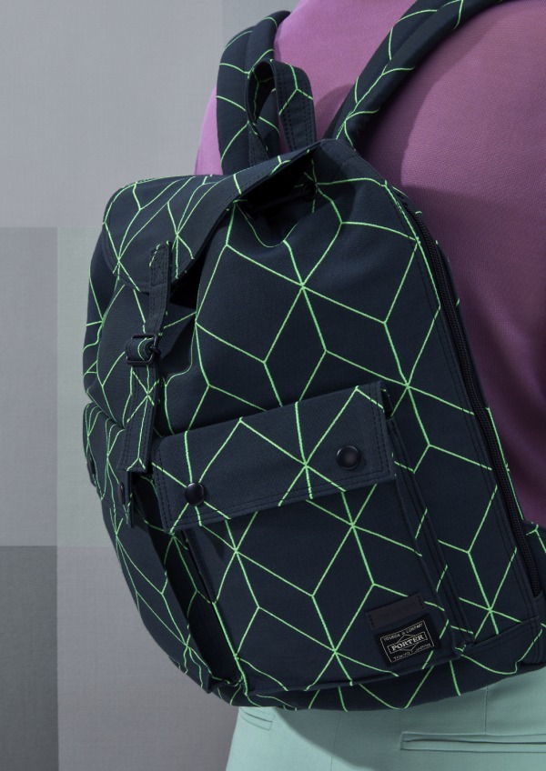 ポーター×マハラムのコラボバッグ、イームズなど有名デザイナーが手掛けた幾何学模様のテキスタイル｜写真4