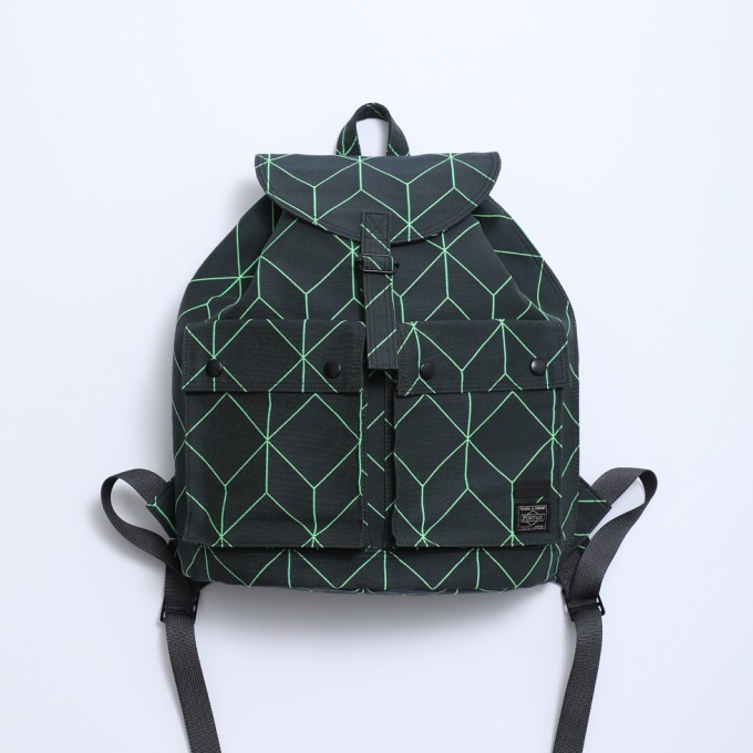 ポーター×マハラムのコラボバッグ、イームズなど有名デザイナーが手掛けた幾何学模様のテキスタイル｜写真5
