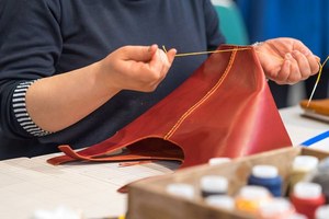 モノづくりの祭典「浅草エーラウンド2018春」"革靴づくり"現場ツアーや革小物作りなど