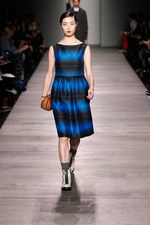 マーク BY マーク ジェイコブス 2012-13年秋冬コレクション - 冬をエレガントに彩るクラシックスタイル｜写真13