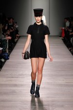 マーク BY マーク ジェイコブス 2012-13年秋冬コレクション - 冬をエレガントに彩るクラシックスタイル｜写真40