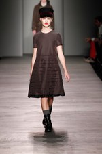 マーク BY マーク ジェイコブス 2012-13年秋冬コレクション - 冬をエレガントに彩るクラシックスタイル｜写真46