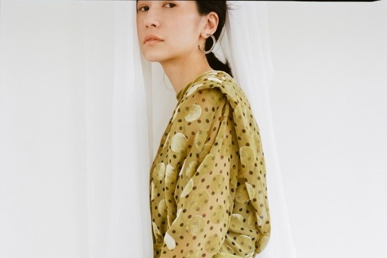 2018-19年秋冬東京コレクション｜クラネ 2018-19年秋冬コレクション - 滲み出る女性らしさをシーズンカラーにのせて