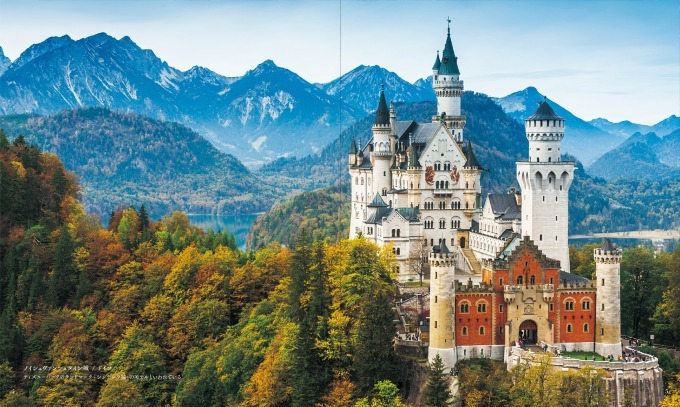 書籍『ヨーロッパの美しい城』童話の世界から飛び出したような美しい100点以上の城・宮殿を紹介｜写真2