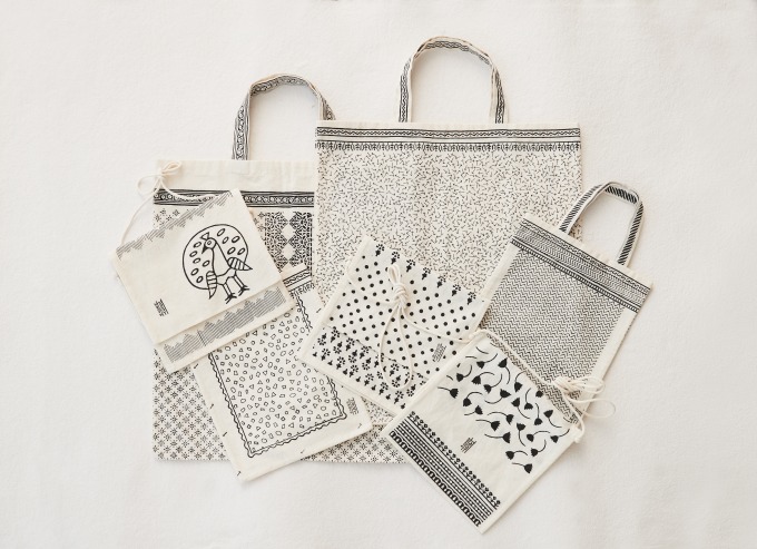 インドの綿布「カディ」とその魅力を伝えたマルタン・シンを紹介する展覧会、HaaTのバッグ販売も｜写真5