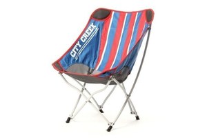 ニコアンド×コールマンの新作アウトドアグッズ、ヴィヴィッドなカラーのテントやベンチ