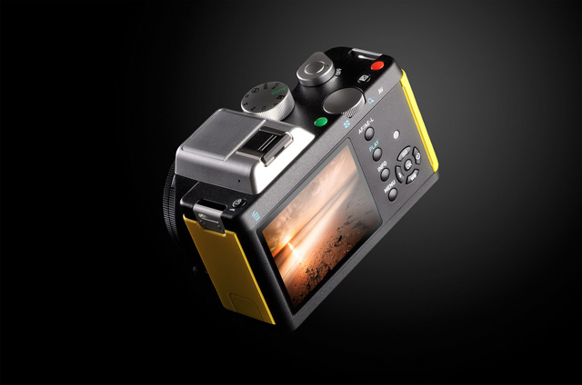 マーク・ニューソンがデザインしたPENTAXレンズ交換式デジタル マーク・ニューソンがデザインしたPENTAXレンズ交換式デジタル