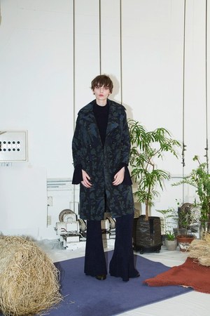 サトコ オザワ(SATOKO OZAWA) 2018-19年秋冬ウィメンズコレクション  - 写真4
