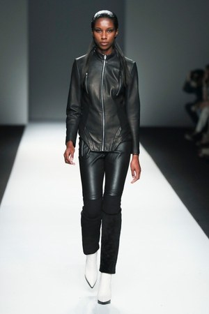 レオナード・ウォン(LEONARD WONG) 2018-19年秋冬ウィメンズコレクション  - 写真1